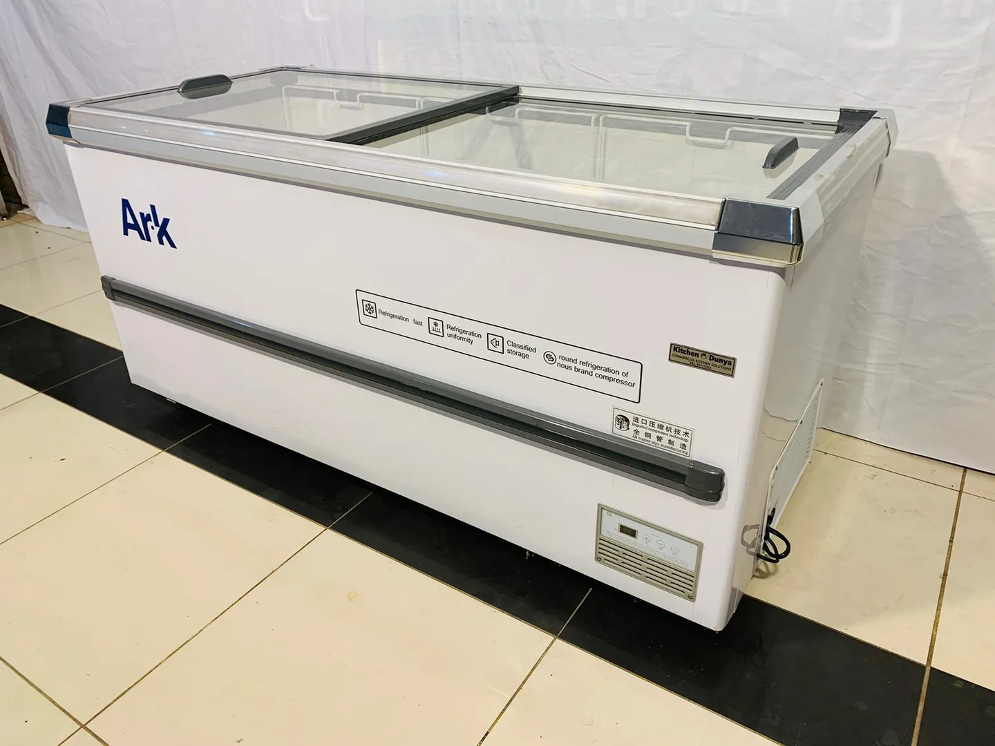 Island Freezer 1830 - Image 2