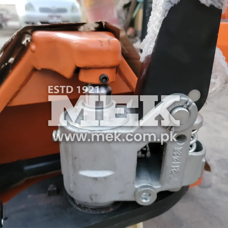 Hand Pallet Truck - Image 5